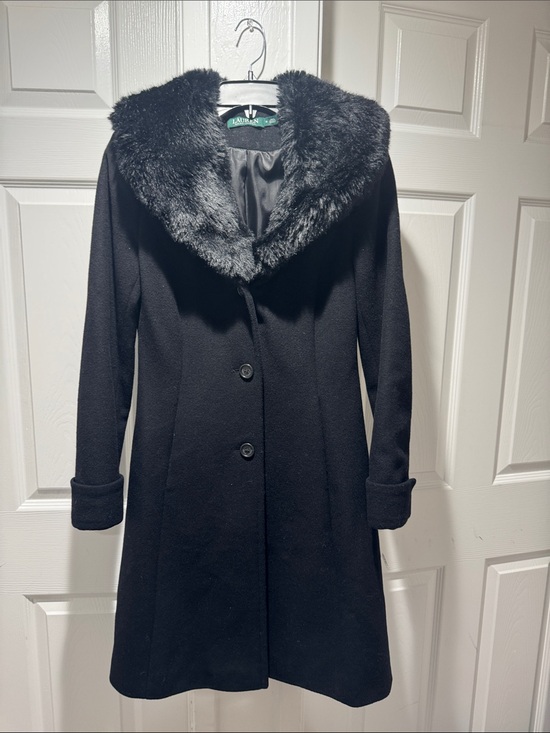 Lauren Ralph Lauren Jackets & Blazers - Lauren Ralph Lauren Black Wool-Blend Coat with Faux-Fur Collar